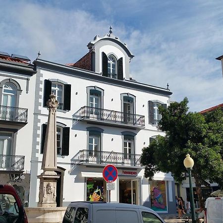 Edificio Charles 202 Apartment ฟุงชาล ภายนอก รูปภาพ