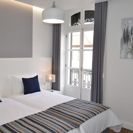 Edificio Charles 202 Apartment ฟุงชาล ภายนอก รูปภาพ