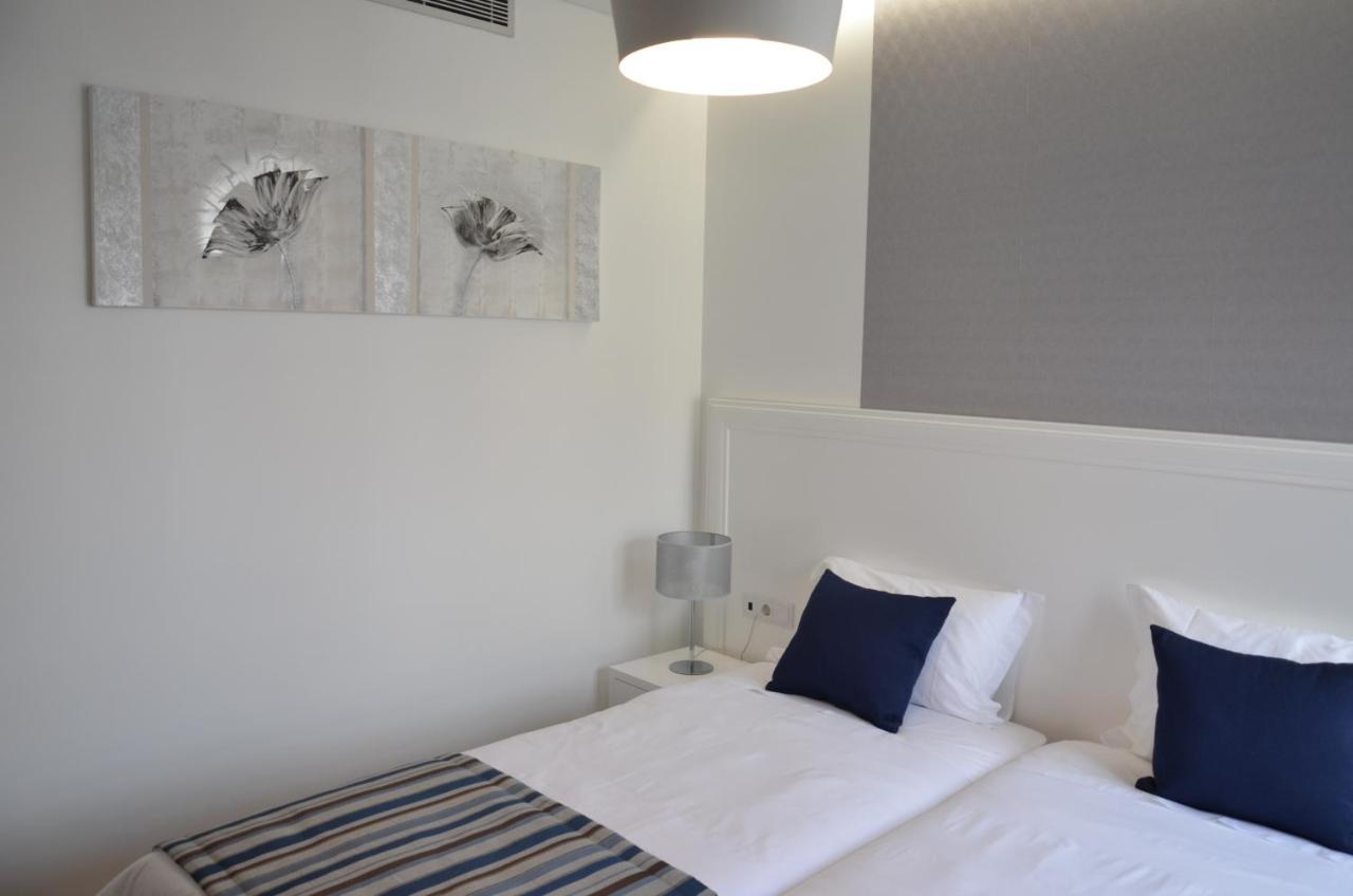 Edificio Charles 202 Apartment ฟุงชาล ภายนอก รูปภาพ